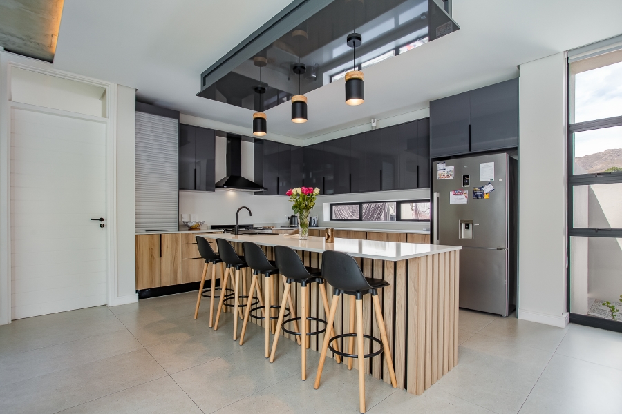 6 Bedroom Property for Sale in Pearl Valley at Val de Vie Western Cape